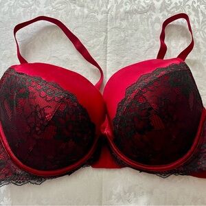 Brand New Plus Size Cacique Red and Black Lace Push-Up Plunge Bra